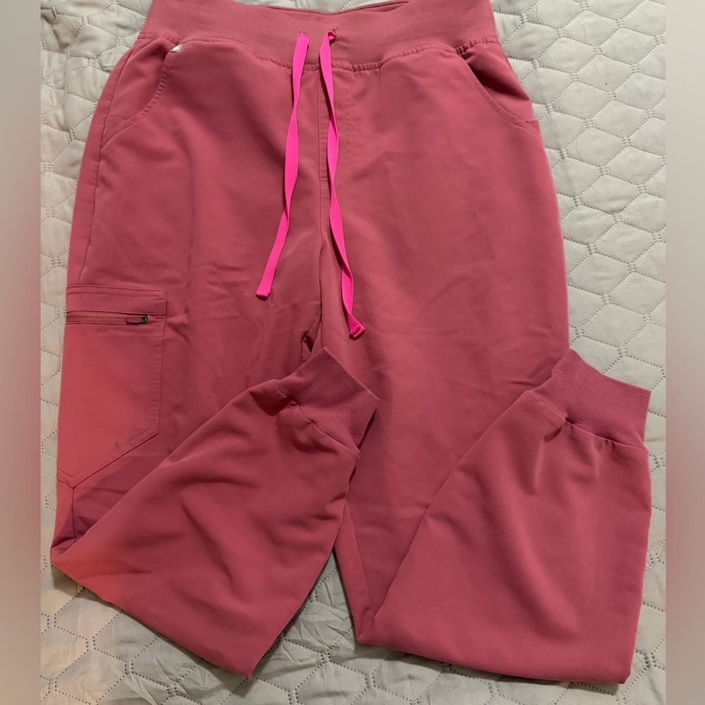 Figs Women's Pants in Rose Pink